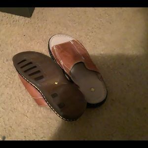 Women’s size 8 Dr Martens slip on sandals